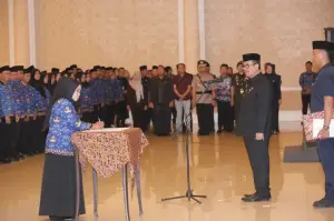 Bupati Cirebon Lantik 3868 PPPK di Tahun 2024: Perkuat Potensi Sumber Daya Manusia