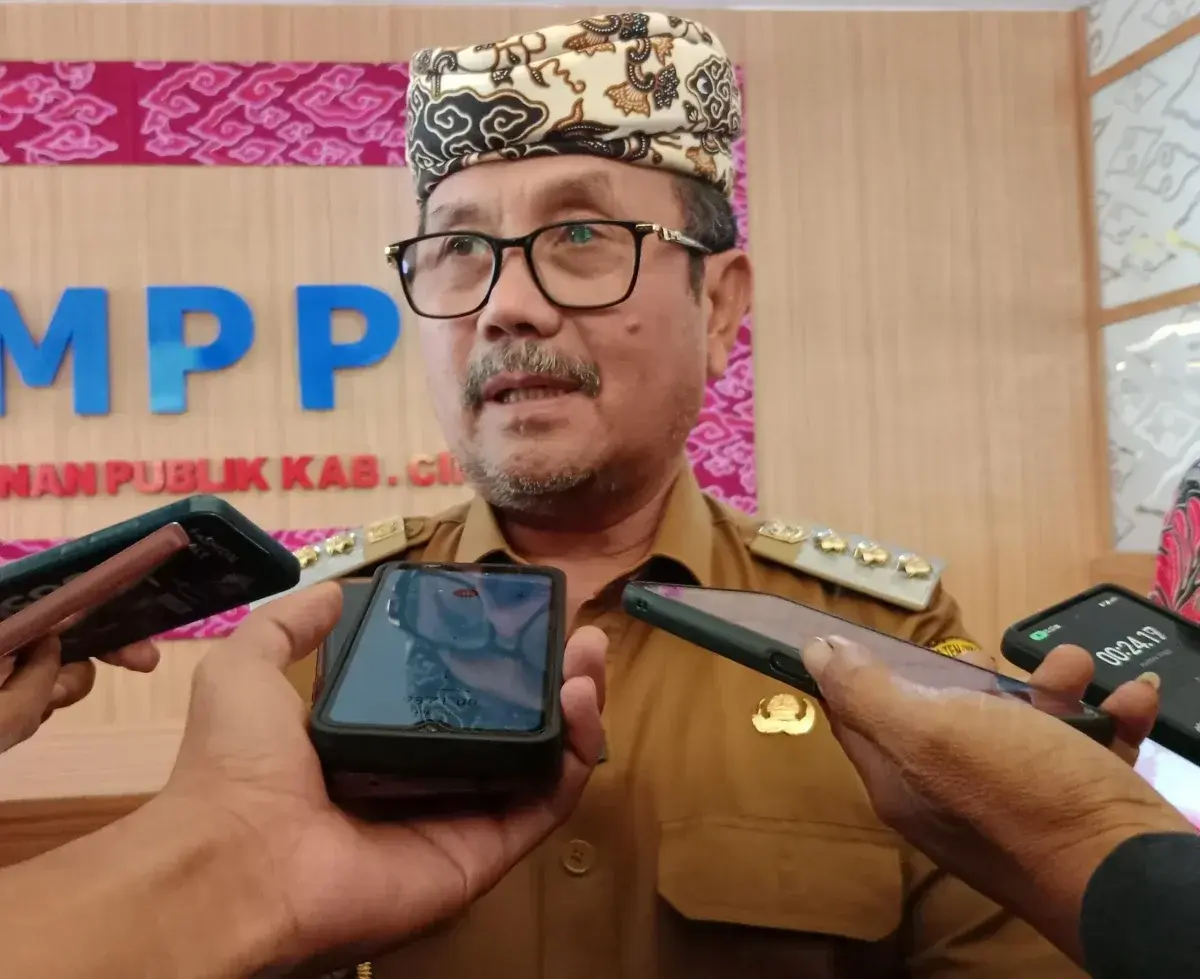 Bupati Cirebon, Pastikan Insfrastruktur Diwilayah Kabupaten Cirebon Pertengahan Tahun 2024 Diperbaiki Bupati Cirebon, Pastikan Insfrastruktur Diwilayah Kabupaten Cirebon Pertengahan Tahun 2024 Diperbaiki