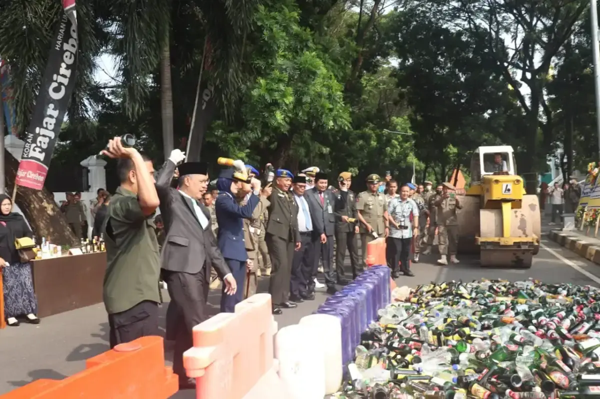 Ribuan Miras di Musnakan
