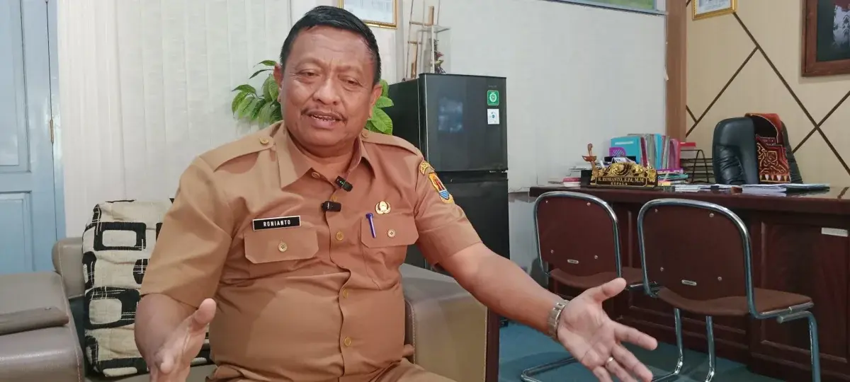 Kepala Dinas Pendidikan Kabupaten Cirebon, H. Ronianto.