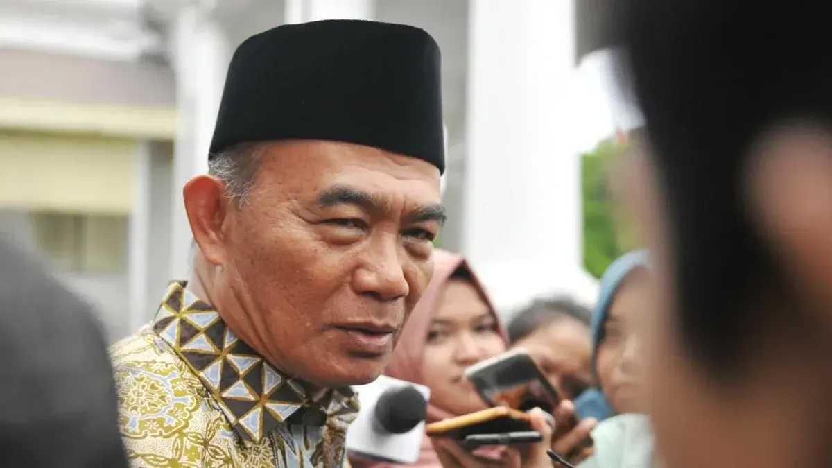 Mahasiswa Bayar UKT Pake Pinjol