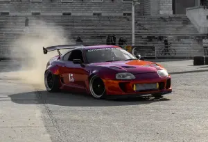 Ini dia Spesifikasi unggulan dari Toyota Supra MK4 yang wajib kamu tahu. Ilustrasi: Pixabay.com/Divipromedia.com