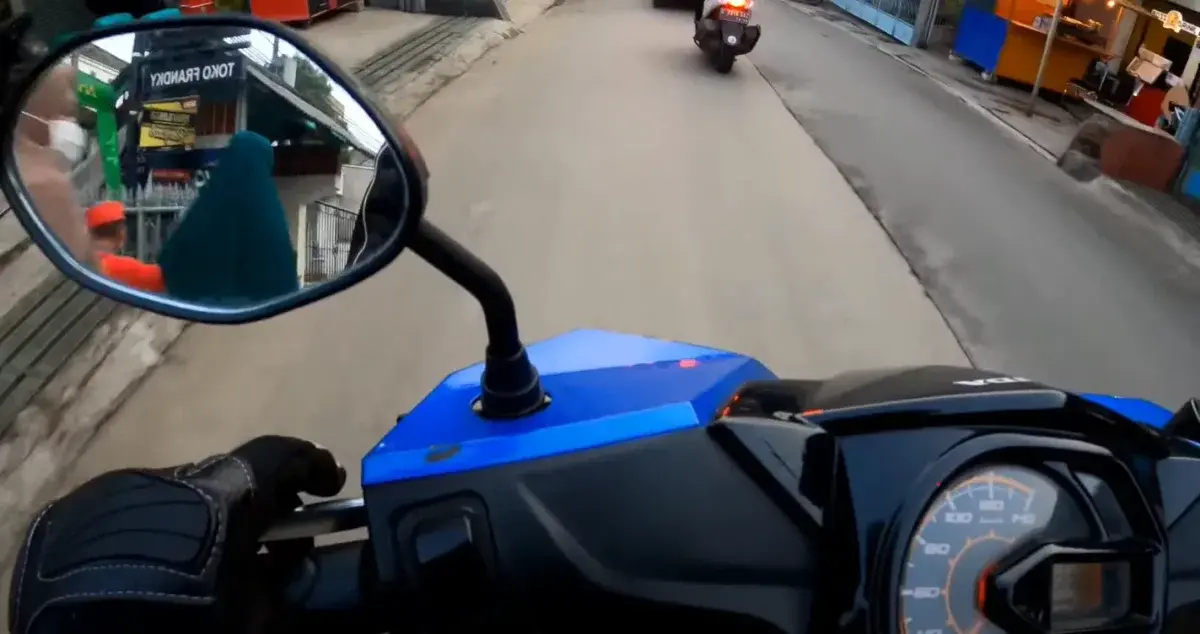 Ini loh tips jitu mengendarai motor matic di turunan. FOTO: TangkapanLayar (YouTube)/Divipromedia.com