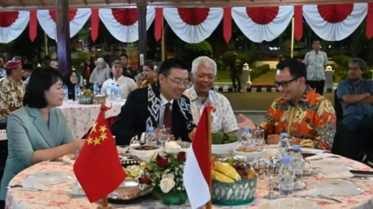 Wakil Walikota Yangjiang Apresiasi Potensi Kabupaten Cirebon dalam Kunjungan Diplomatik di Pendopo Bupati Cirebon. (dok.way)/Divipromedia.com