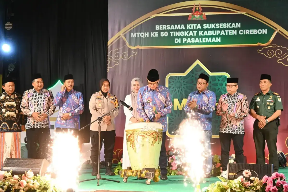 Pj Bupati Cirebon dan Forkopimda Membuka Acara MTQ Ke-50 Tingkat Kabupaten Cirebon. (Dok.way divipromedia.com)