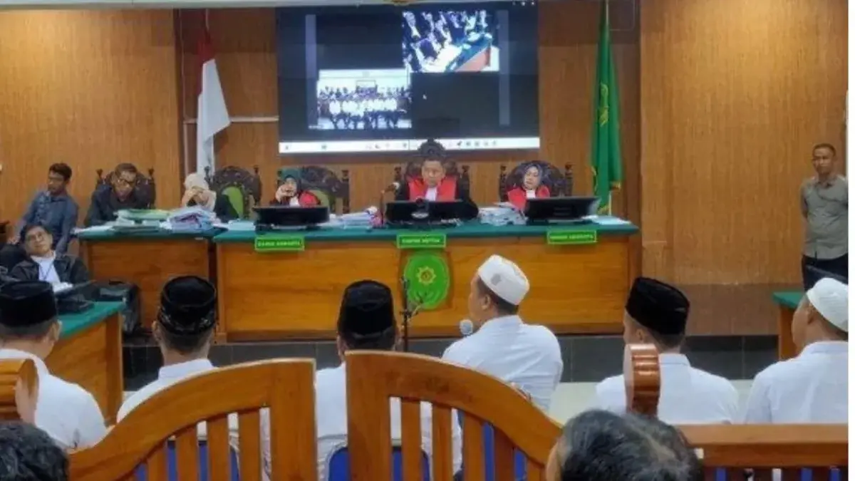 Sidang Lanjutan PK Enam Terpidana Kasus Pembunuhan Vina dan Eky Digelar di PN Cirebon, 16 Saksi Dihadirkan/Divipromedia.com Sidang Lanjutan PK Enam Terpidana Kasus Pembunuhan Vina dan Eky Digelar di PN Cirebon, 16 Saksi Dihadirkan/Divipromedia.com