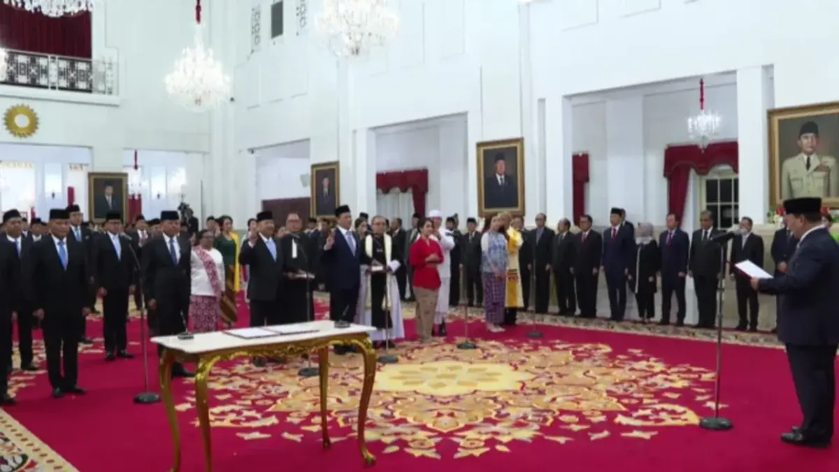 Daftar Menteri dan Wakil Kabinet Merah Putih Periode Tahun 2024-2029. Daftar Menteri dan Wakil Kabinet Merah Putih Periode Tahun 2024-2029.
