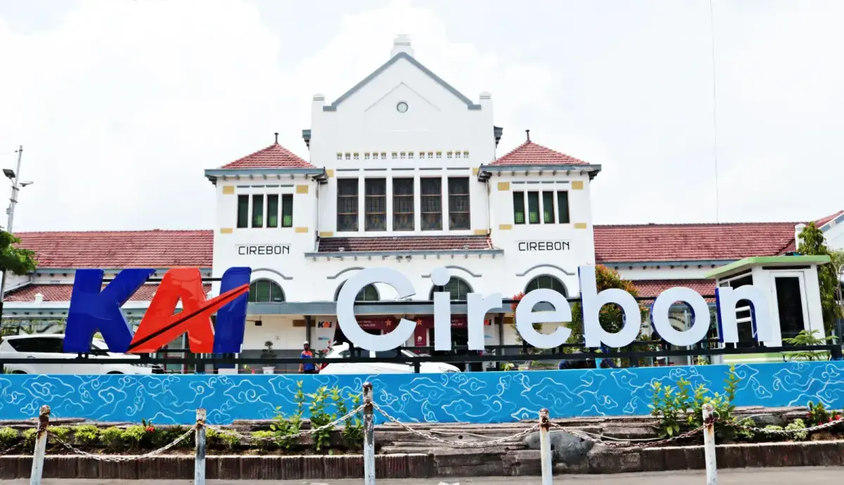 KAI Daop 3 Cirebon Tawarkan Peluang Branding di Stasiun dan Kereta Api, Buka Kesempatan Bisnis Luas.