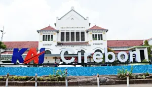 KAI Daop 3 Cirebon Tawarkan Peluang Branding di Stasiun dan Kereta Api, Buka Kesempatan Bisnis Luas.