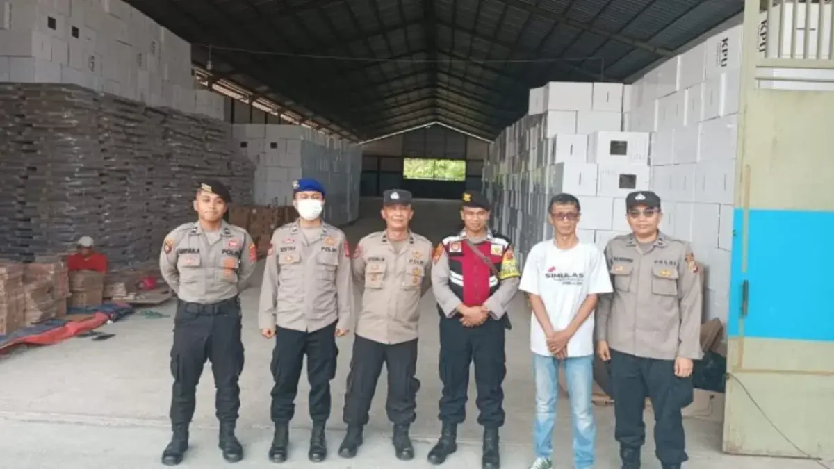 Logistik 1.195 Koli Surat Suara Pilkada 2024 Tiba di Kabupaten Cirebon.