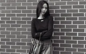 Personel BLACKPINK yang membintangi drama "Newtopia", Jisoo. Foto: Instagram @sooyaa__