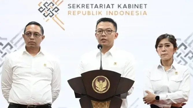 Menteri Luar Negeri Sugiono menyampaikan keterangan pers di Kantor Presiden, Jakarta, pada Senin, 2 Desember 2024 Foto: BPMI Setpres