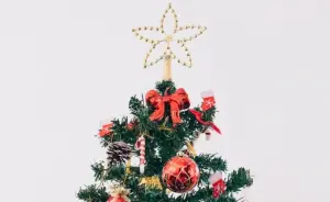 Ilustrasi pohon natal. Foto: Freepik