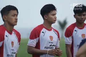 Bek Timnas Indoensia, Kadek Arel (Tengah). Foto: PSSI