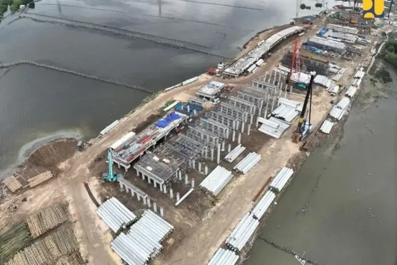 Pembangunan Jalan Tol Semarang-Demak.* ANTARA/HO - Kementerian PUPR