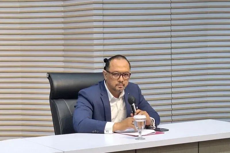 Juru Bicara Komisi Pemberantasan Korupsi (KPK) Tessa Mahardhika Sugiarto berikan keterangan kepada wartawan di Gedung Merah Putih KPK, Jakarta Selatan. (ANTARA/Fianda Sjofjan Rassat)