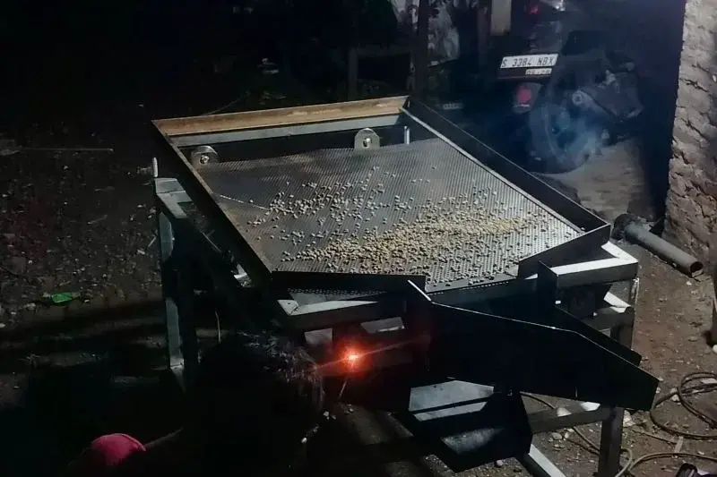 Inovasi alat sortir biji kopi rancangan mahasiswa Universitas Muhammadiyah Malang (UMM) (ANTARA/HO/UMM/End)