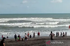 Wisata pantai selatan di Kabupaten Bantul Daerah Istimewa Yogyakarta. ANTARA/Hery Sidik