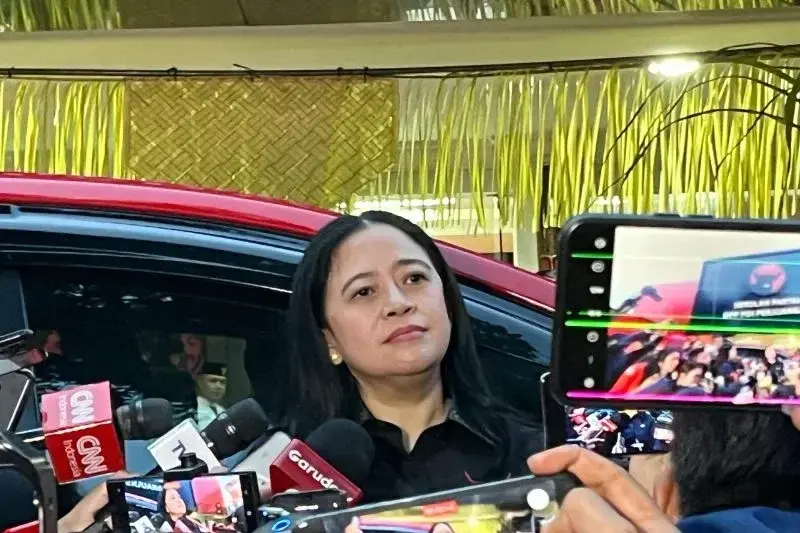 Ketua DPP PDIP Bidang Politik Puan Maharani saat memberikan keterangan kepada awak media di Sekolah Partai PDIP, Jakarta, Jumat (10/1/2025). ANTARA/Narda Margaretha Sinambela.