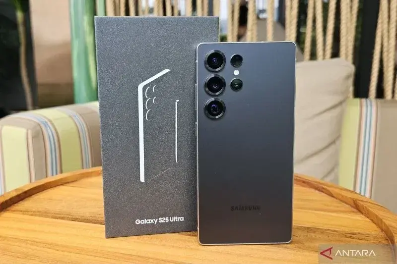 Samsung Galaxy S25 Ultra. (ANTARA/Livia Kristianti)