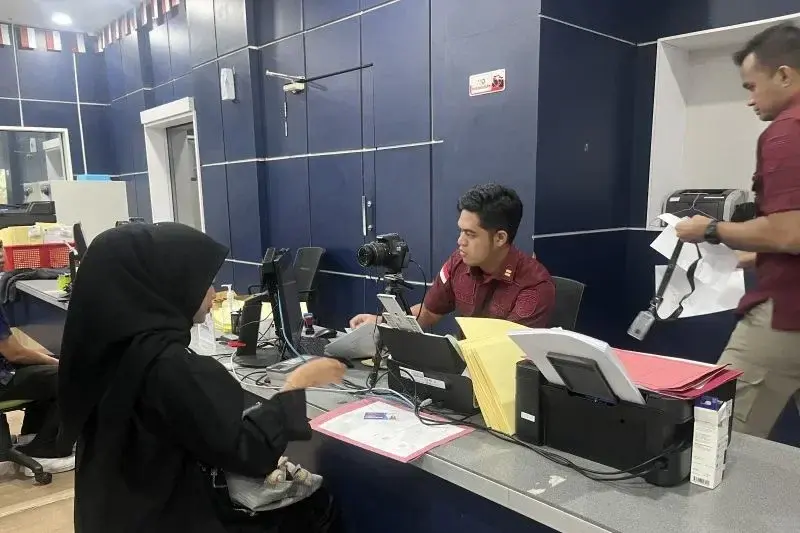 Layanan pembuatan paspor di Kantor Imigrasi Batam (ANTARA/Jessica)