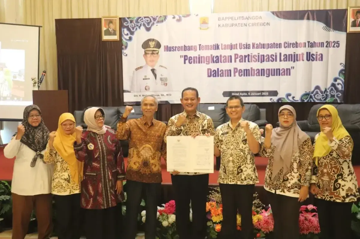 Pemerintah Kabupaten Cirebon menyelenggarakan Musyawarah Perencanaan Pembangunan (Musrenbang) Tematik Lanjut Usia (Lansia), dengan fokus menjadikan lansia sebagai subjek utama dalam perencanaan pembangunan daerah, di Hotel Apita Cirebon. (dok. Akbar Arifin/Divipromedia).