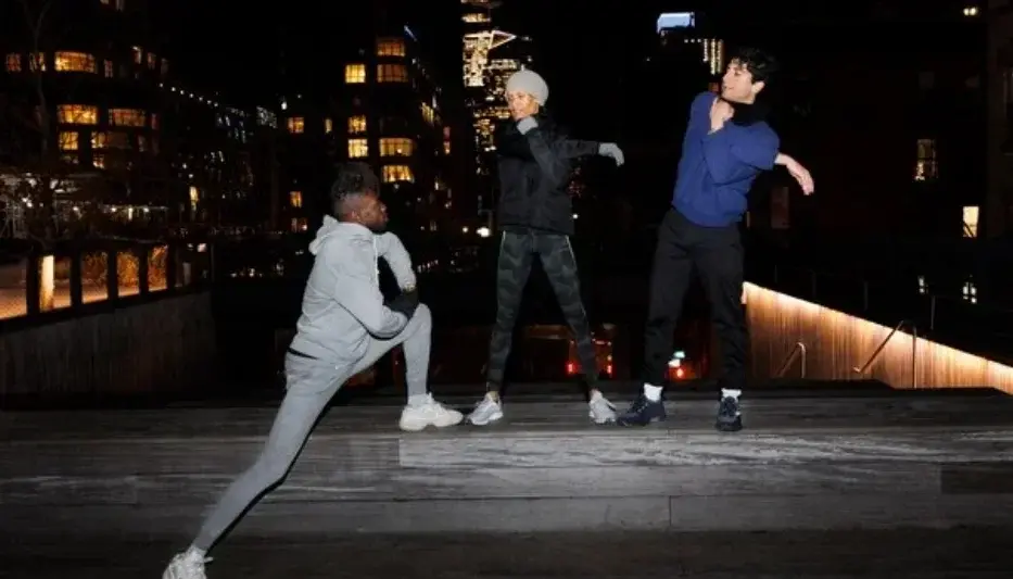 Ilustrasi olahraga di malam hari. Foto: Freepik