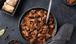 Ilustrasi rendang. Foto: Freepik