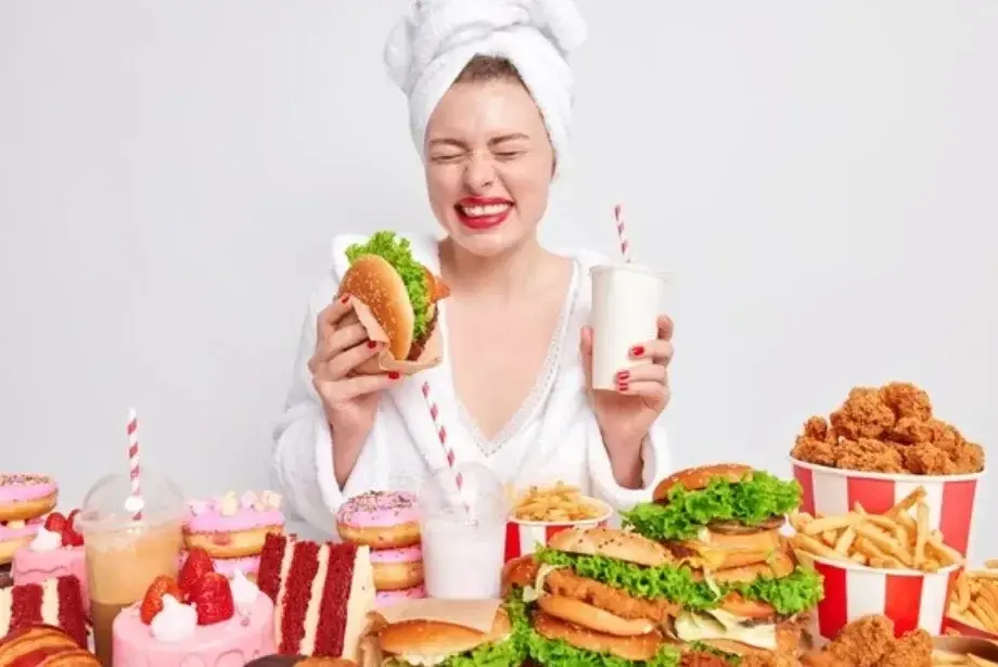 Ilustrasi mukbang. Foto: Freepik