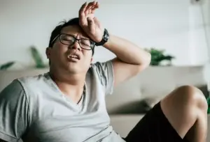 Ilustrasi seseorang yang kelelahan. Foto: Freepik