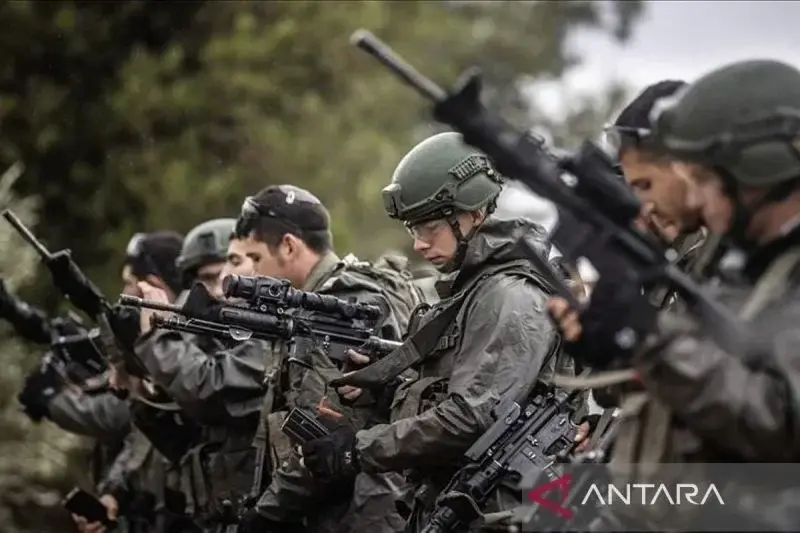 Organisasi pro-Palestina telah mengajukan 50 gugatan di pengadilan di seluruh dunia terhadap tentara Israel atas tuduhan melakukan kejahatan perang di Jalur Gaza, demikian dilaporkan media Israel pada Senin (6/1/2025). ANTARA/Anadolu/py