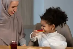 Ilustrasi anak berbuka puasa. ANTARA/Pexel