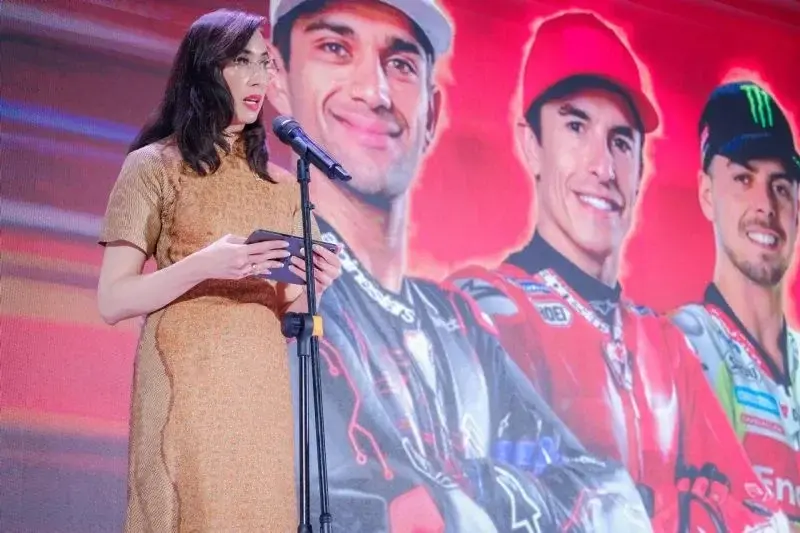 Menteri Pariwisata Widiyanti Putri Wardhana menghadiri acara "Appreciation Night MotoGP Mandalika dan Aquabike World Champions Danau Toba 2024" yang diselenggarakan ITDC di Plataran Senayan, Jakarta, Jumat (7/2/2025). (ANTARA/HO-Kemenpar)