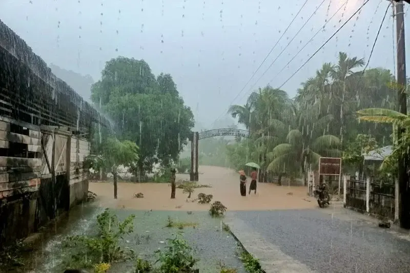 Ilustrasi: salah satu daeray yang terendam banjir di Aceh Besar akibat luapan sungai menyusul tingginya intensitas hujan (ANTARA/HO-BPBD Aceh Besar) Ilustrasi: salah satu daeray yang terendam banjir di Aceh Besar akibat luapan sungai menyusul tingginya intensitas hujan (ANTARA/HO-BPBD Aceh Besar)