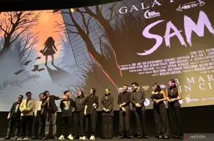 Sejumlah pemain film horor "Samar" saat gala premier, di Jakarta, Minggu (2/3/2025). (ANTARA/Sri Dewi Larasati)