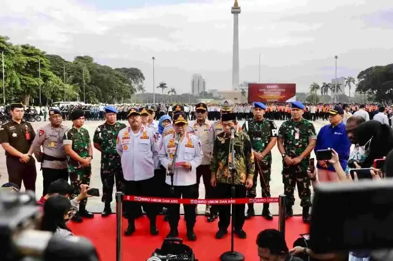 Gubernur Jakarta Pramono Anung usai memimpin Apel Operasi Lintas Jaya 2025 di Plaza Selatan Monas, Jakarta Pusat, Rabu (12/3/2025). ANTARA/Pemprov DKI Jakarta