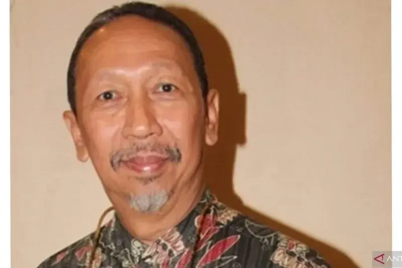 Aktor film dan penata rias senior Subarkah Hadisarjana (ANTARA/HO-Parfi) Aktor film dan penata rias senior Subarkah Hadisarjana (ANTARA/HO-Parfi)