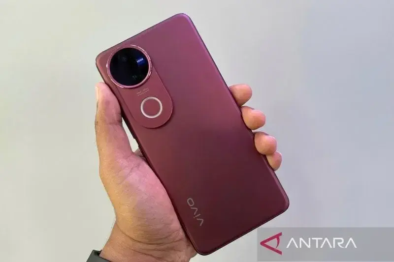 Vivo V50 (ANTARA/Fathur Rochman)