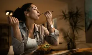 Ilustrasi mindful eating. Foto: Rini/Divipro