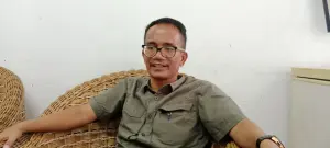 Caption Kepala Perum Bulog Cabang Cirebon, Ramaijon Purba, (dok. Afif?divi)