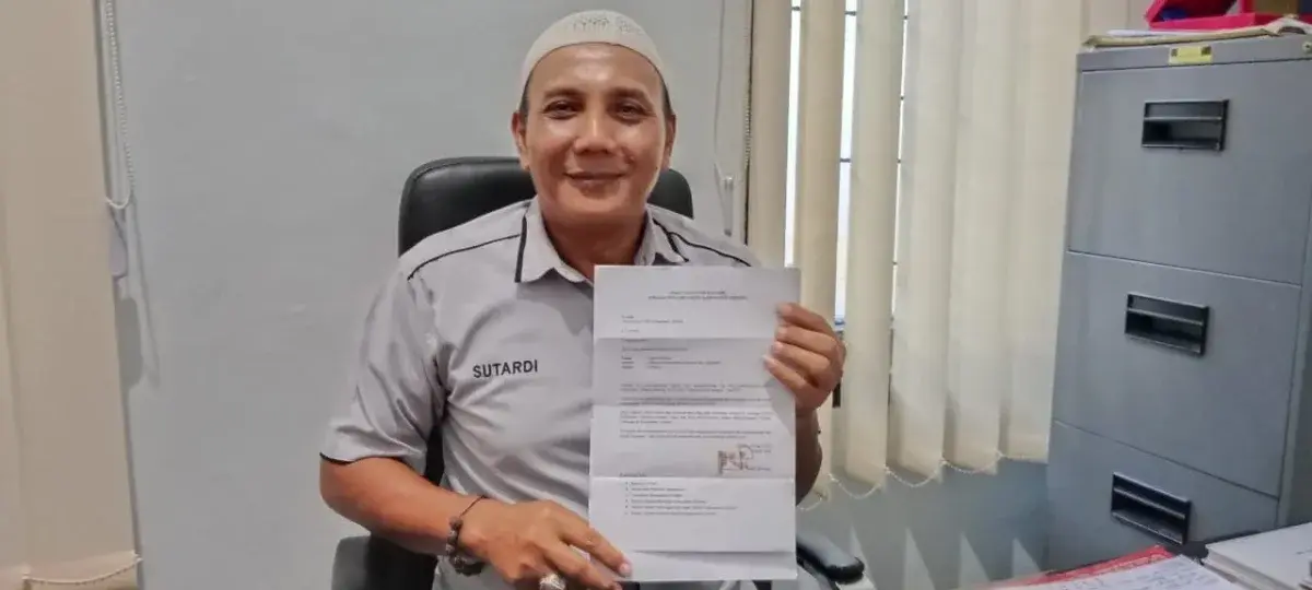 Ketua KONI Kabupaten Cirebon, Suhardi saat dikonfirmasi terkait pengunduran diri serempak beberapa pengurus KONI Kabupaten Cirebon, periode 2023-2027. Senin, (23/6). (Dok.Afif/divi).