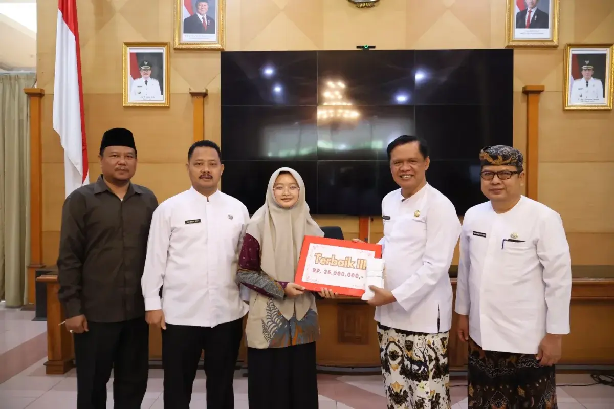 Pemkab Cirebon Apresiasi Kafilah Berprestasi di MTQ Jabar 2025, Komitmen Perkuat Pembinaan Generasi Qur’ani