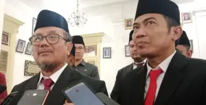 Bupati Cirebon, H. Imron (Kiri) dan Wakil Bupati Cirebon, H. Agus (kanan). (Dok.Afif)