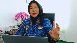 Kepala Dinas Pengendalian Penduduk, Keluarga Berencana, Pemberdayaan Perempuan dan Perlindungan Anak (DPPKBP3A) Kabupaten Cirebon,Hj. Indra Fitriani.