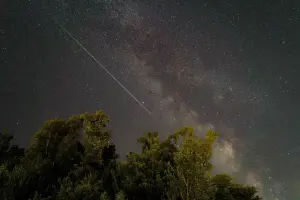 Hujan Meteor Leonis Minorid 24 Oktober