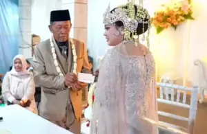Momen akad nikah tersebut terekam dalam video yang diunggah kanal YouTube AV Media