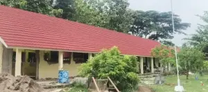 Kondisi Ruang Kelas SMPN Satu Atap Karangwareng proses rehabilitasi anggaran bersumber dari APBN tahun 2025. (dok.Afif Setiawan)