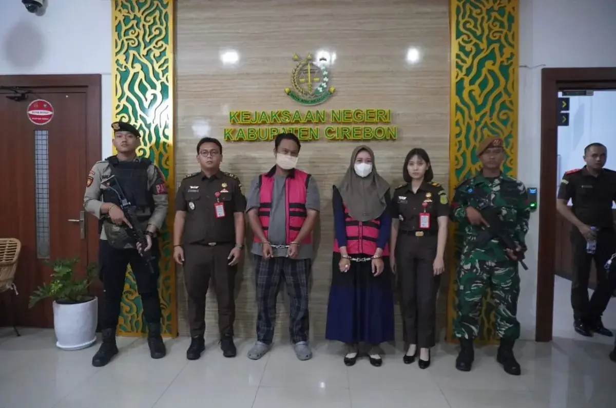 Dua tersangka TS suami dari MY dan ZT adik dari MY. (Dok.Humas Kajari Kabupaten Cirebon).