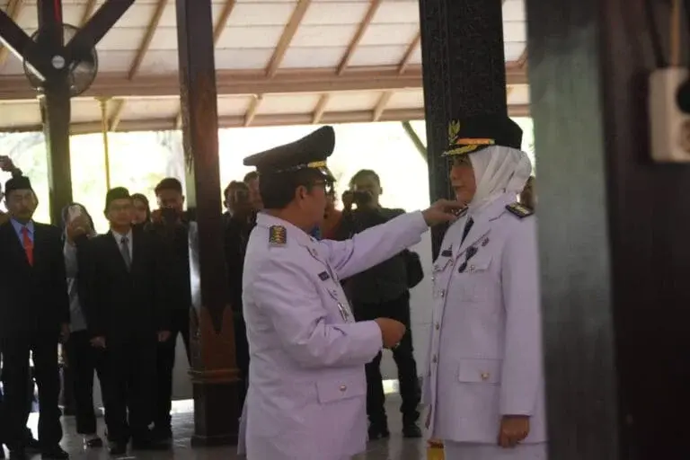 115 Pejabat Pemkab Cirebon Dilantik, Bupati Imron Isi Kekosongan Jabatan Strategis