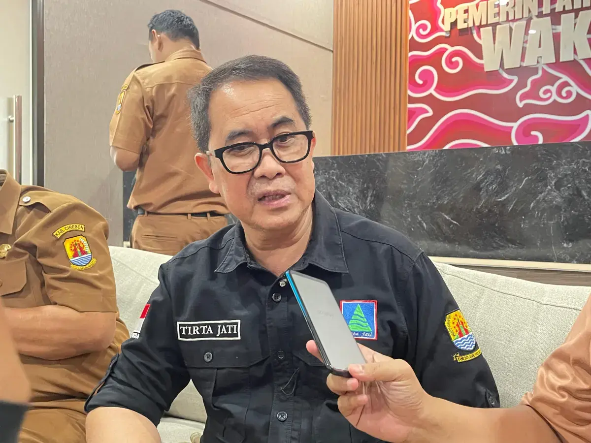 Direktur Perumda Tirta Jati Kabupaten Cirebon, H. Suharyadi. /* (ist). Direktur Perumda Tirta Jati Kabupaten Cirebon, H. Suharyadi. /* (ist).